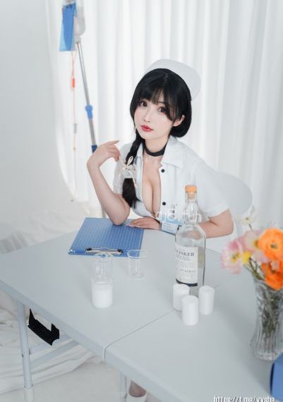 晚上睡不着觉偷偷看B站_剧情片高清迅雷在线观看