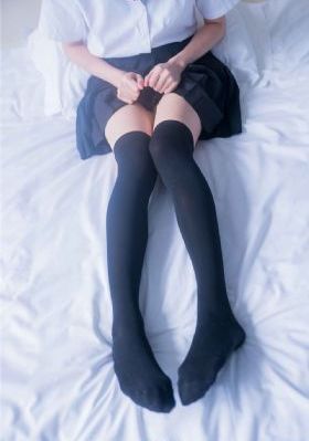十九岁韩国在线观看免费_日本电影视频网址大全