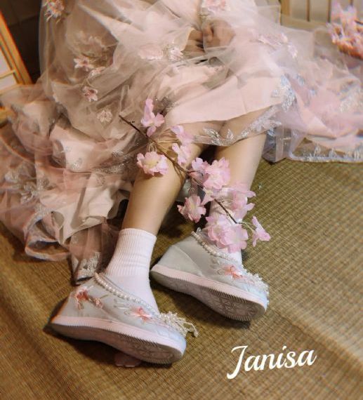 jizz大全日本护士喷奶水_在线手机观看
